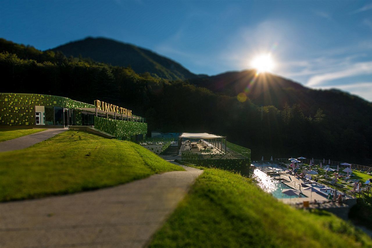 Hotel Rimski Dvor - Rimske Terme Rimske Toplice Buitenkant foto